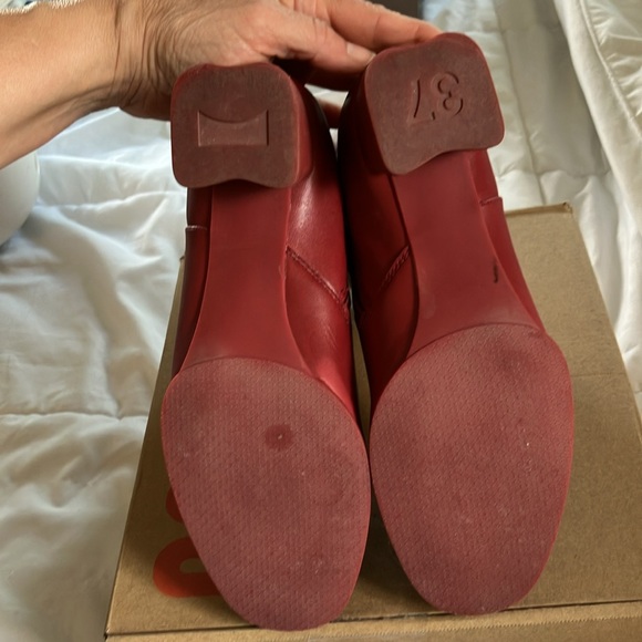 Camper Katie ultra soft boot. Wine/raspberry color, like new - Picture 9 of 9